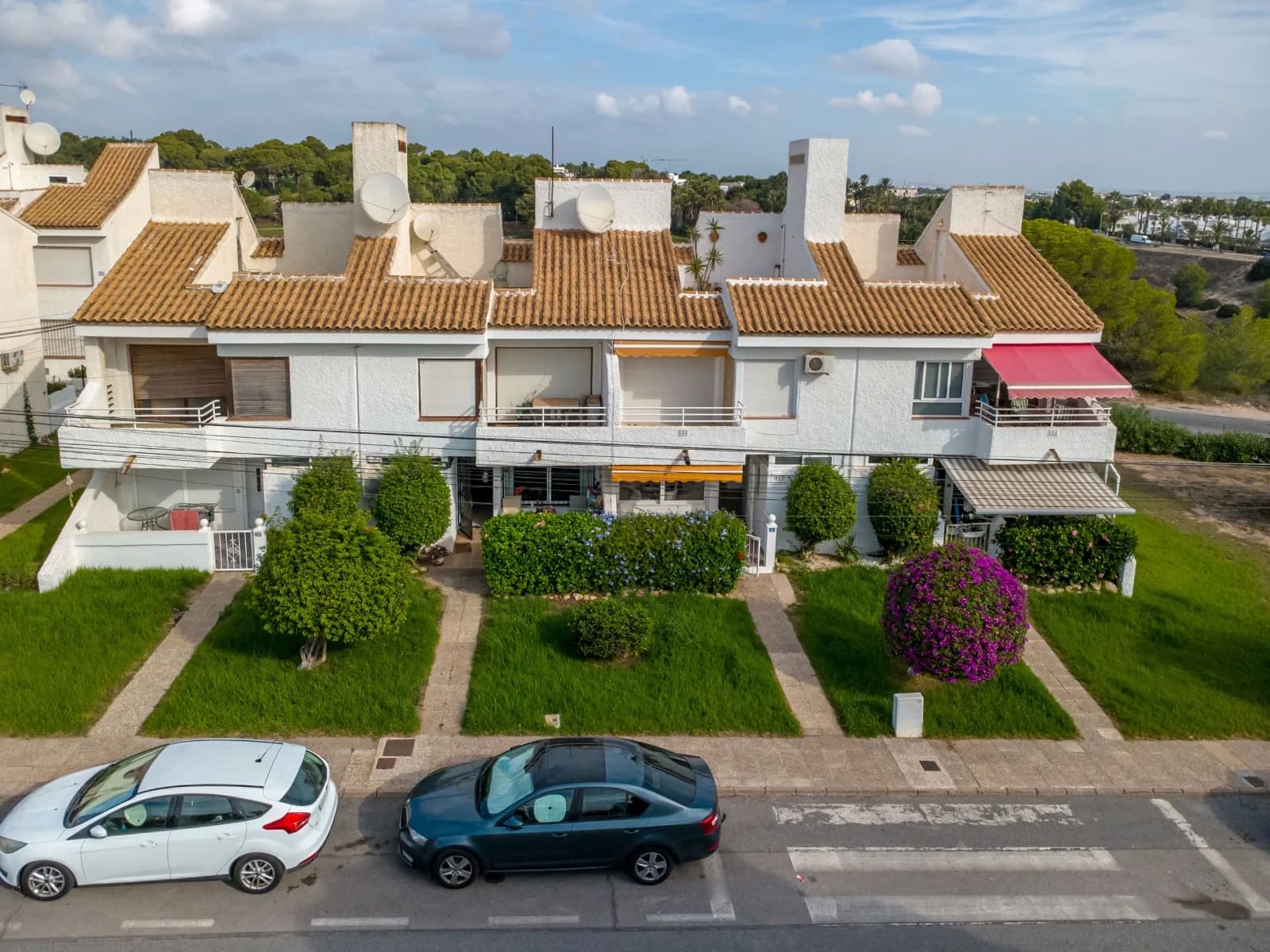 Townhouse de 2 chambres à vendre à Villamartín, Alicante - Image 2