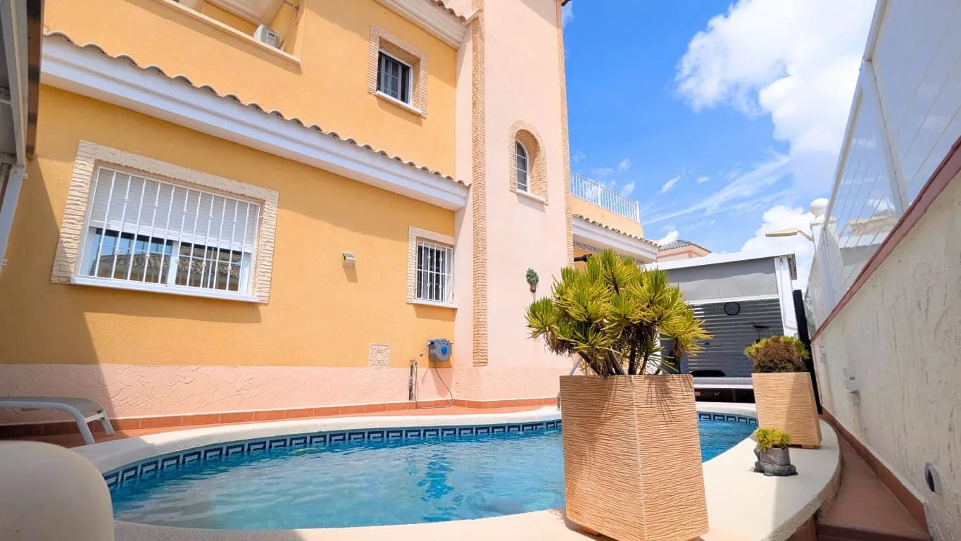 Detached Villa In Lo Crispin - Image 3
