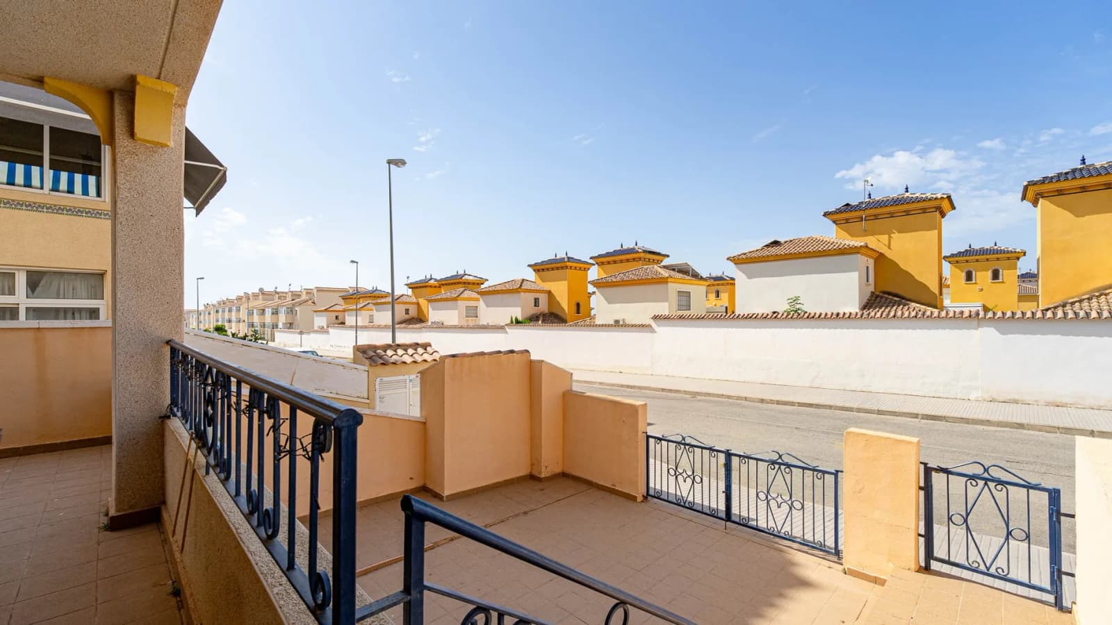 Apartament In Punta Prima - Image 8
