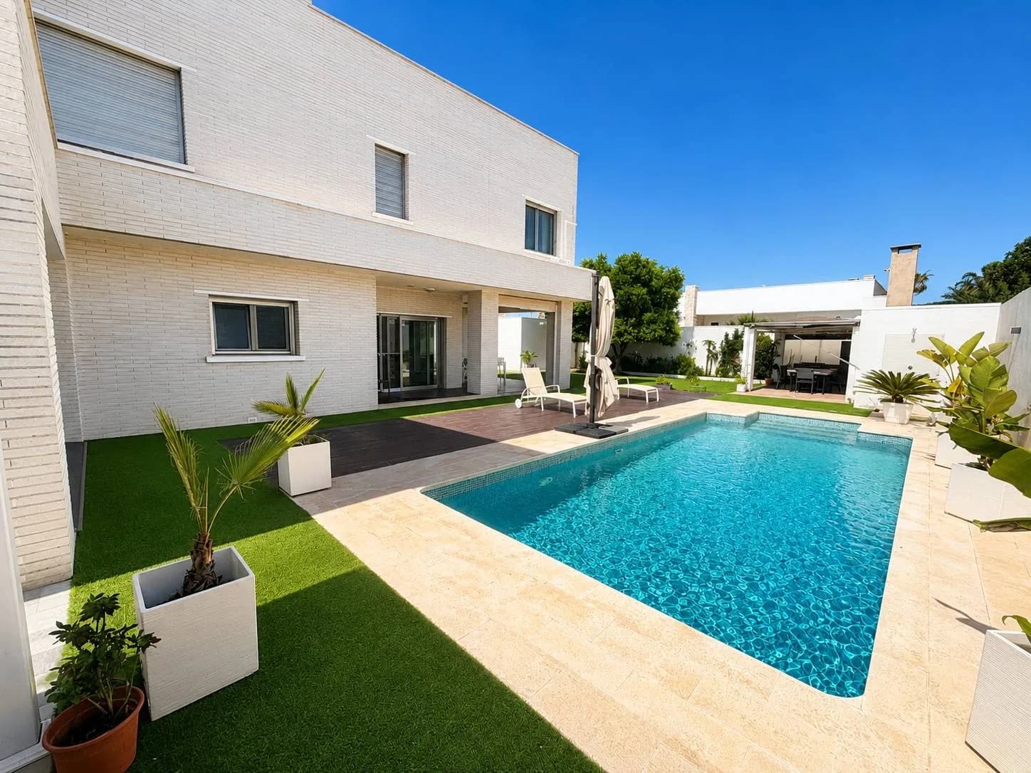 Villa de 5 chambres à vendre à Torrevieja, Alicante - Image 2