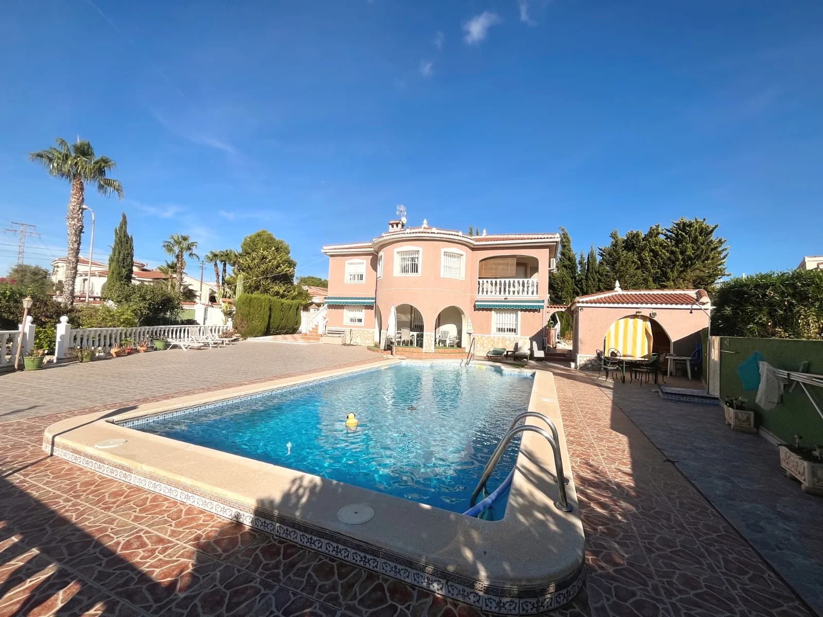 Detached Villa In Ciudad Quesada - Image 2