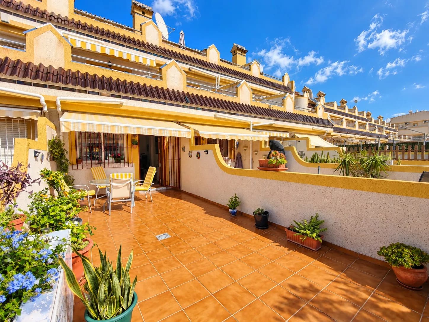 Townhouse met 3 slaapkamers te koop in Orihuela Costa, Alicante - Image 3