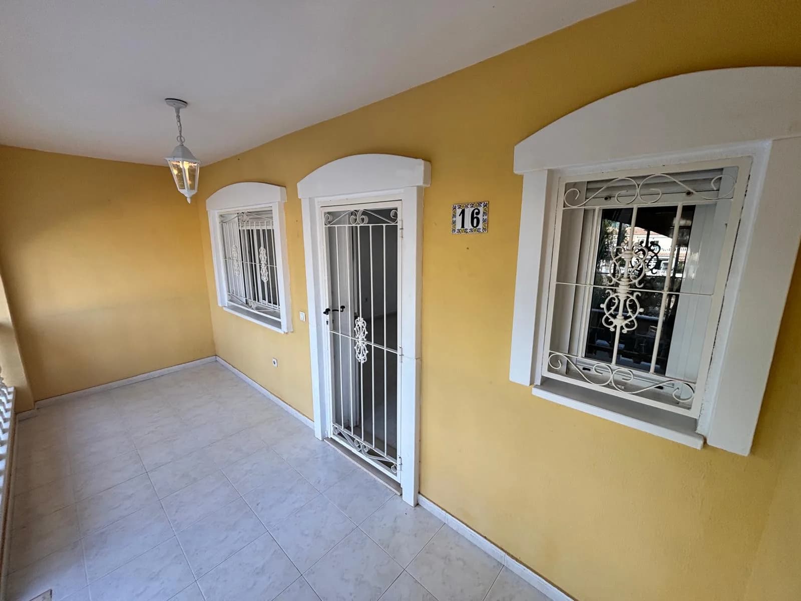 Townhouse de 3 chambres à vendre à Urbanización Monteazul, Alicante - Image 8