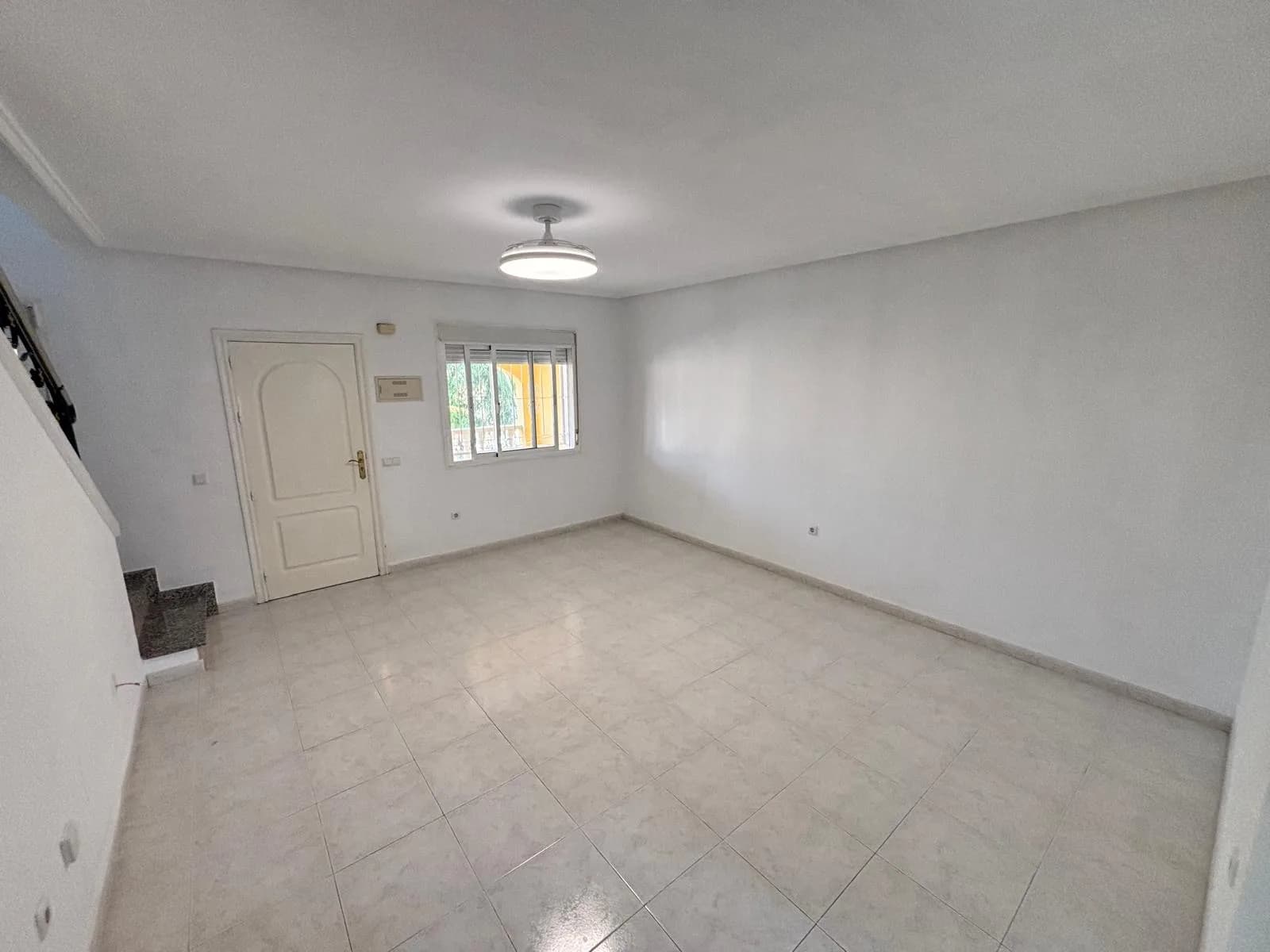 Townhouse de 3 chambres à vendre à Urbanización Monteazul, Alicante - Image 9