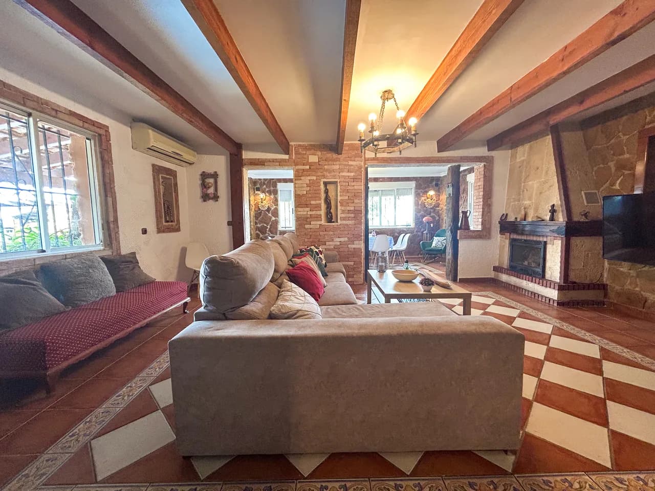 Villa de 6 chambres à vendre à Jacarilla, Alicante - Image 8