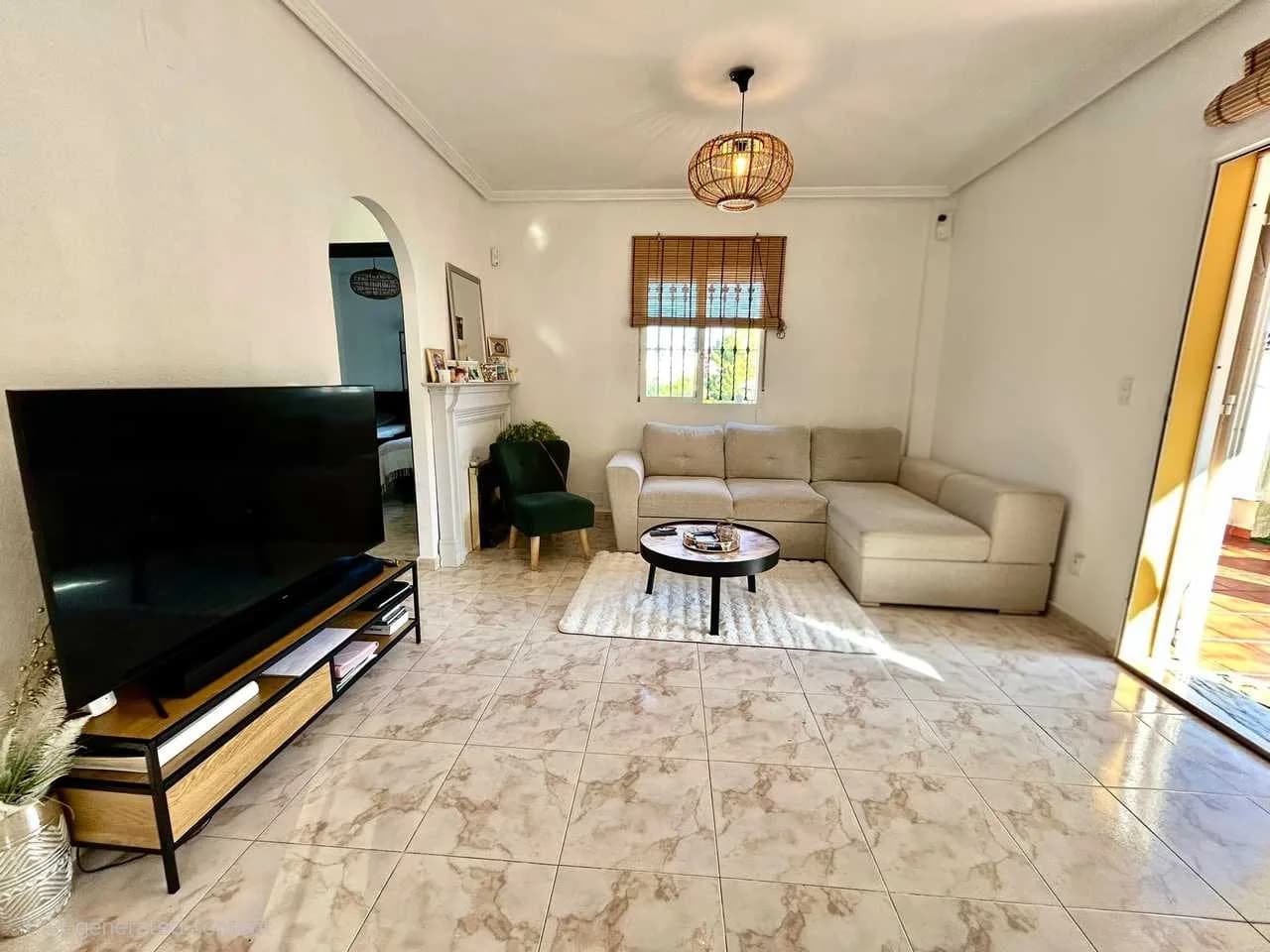 Villa met 4 slaapkamers te koop in Villamartin, Alicante - Image 8