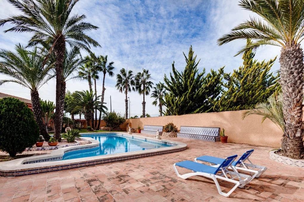 Villa met 5 slaapkamers te koop in Torrevieja, Alicante - Image 3