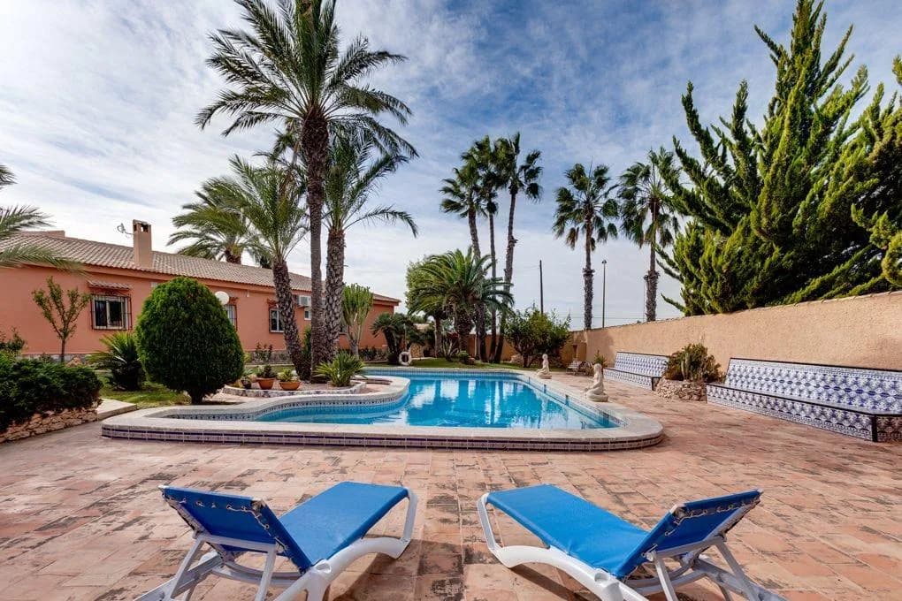 Villa met 5 slaapkamers te koop in Torrevieja, Alicante - Image 4