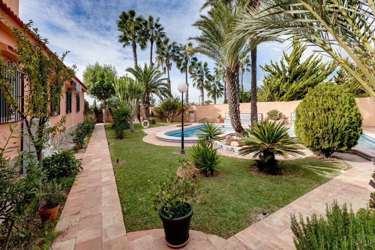 Villa met 5 slaapkamers te koop in Torrevieja, Alicante - Image 7