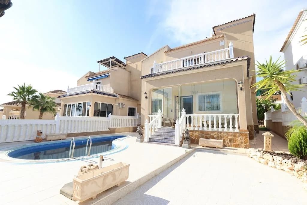 Villa de 3 chambres à vendre à Orihuela Costa, Alicante - Image 7
