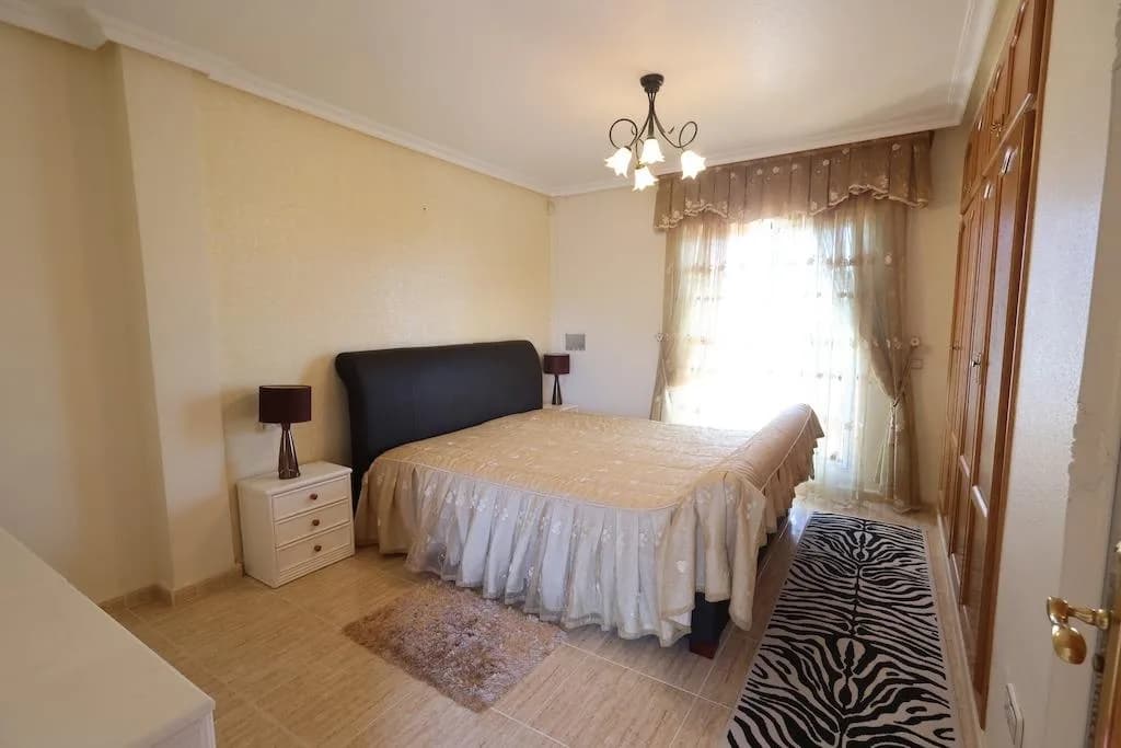 Villa de 3 chambres à vendre à Orihuela Costa, Alicante - Image 8