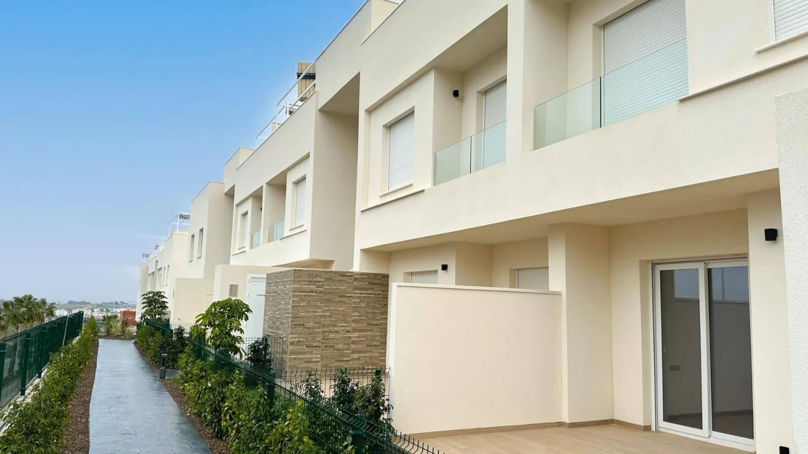 Bungalow de 3 chambres à vendre à Algorfa, Alicante - Image 2