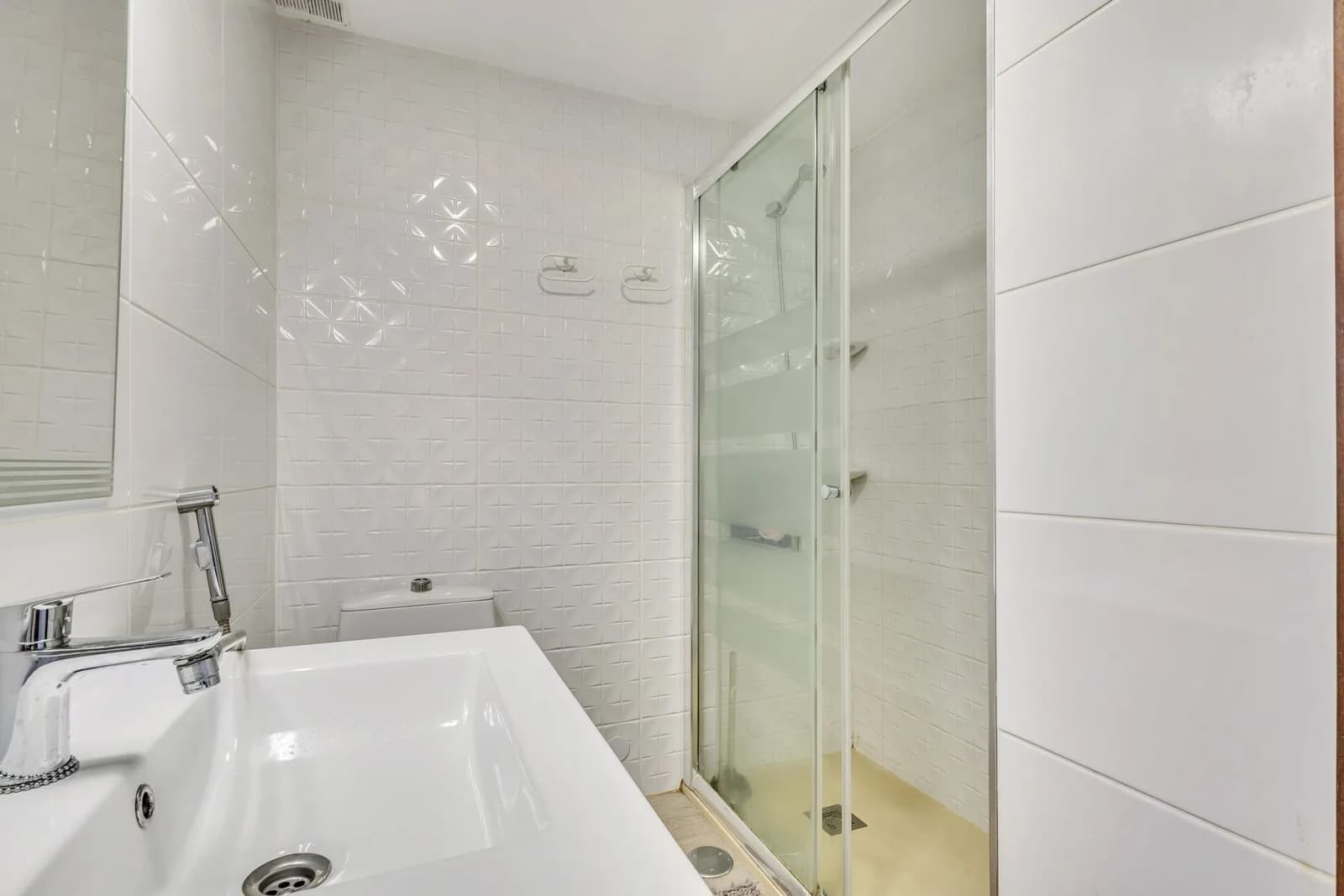 1 Bedroom Apartment for Sale in Benidorm, Costa Blanca - Image 7