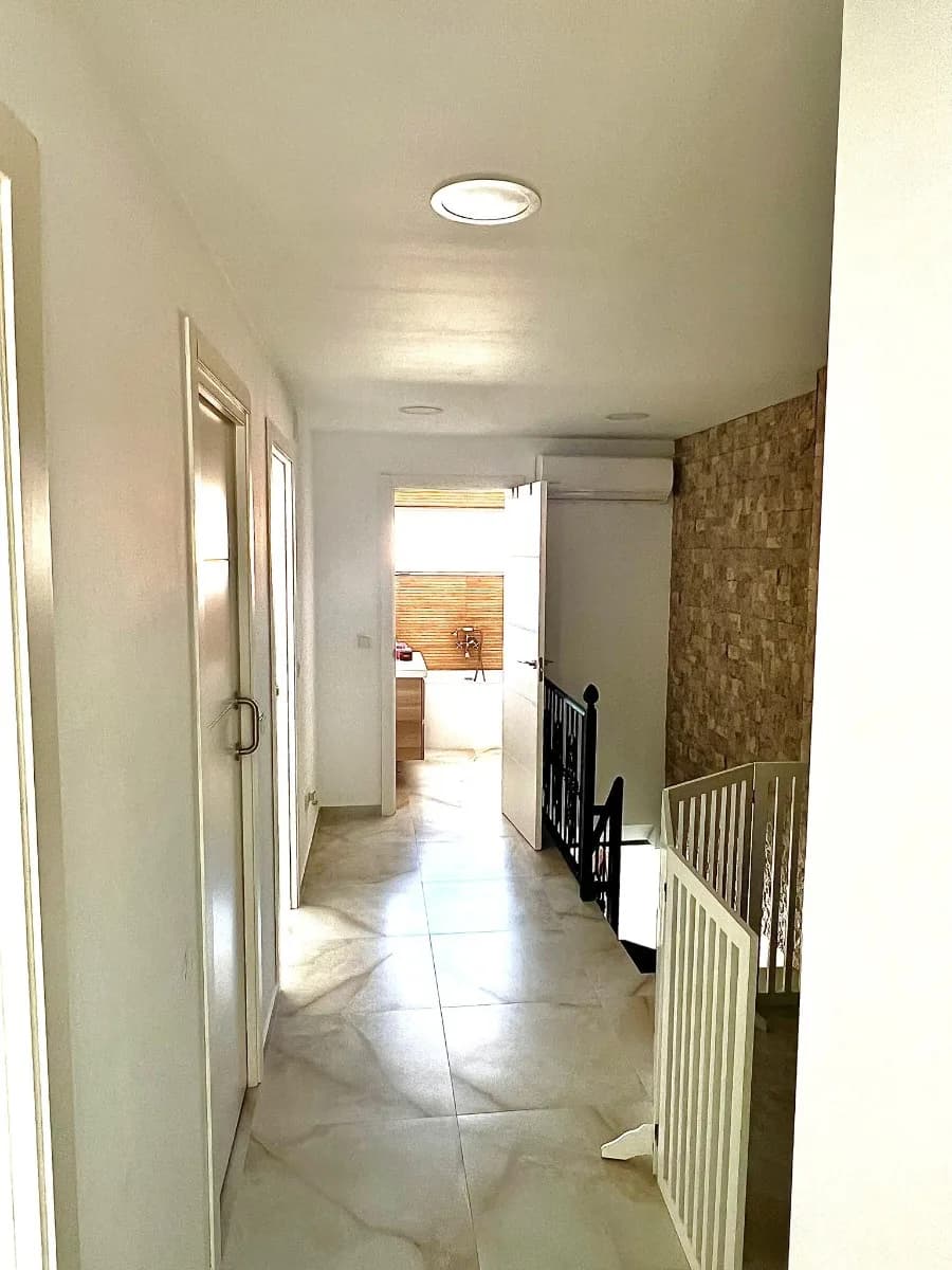 Townhouse met 3 slaapkamers te koop in Torrevieja, Alicante - Image 9