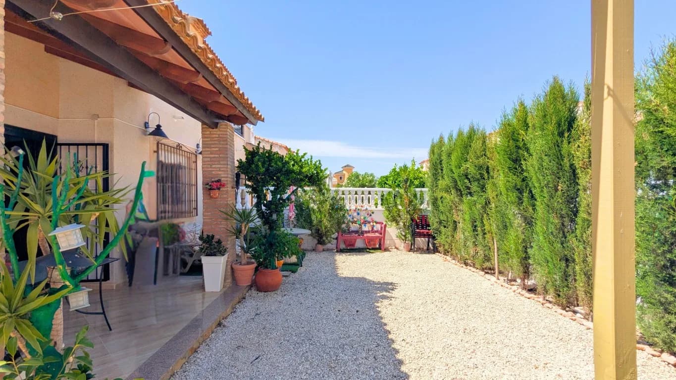 Quad House In Lo Crispin - Image 5