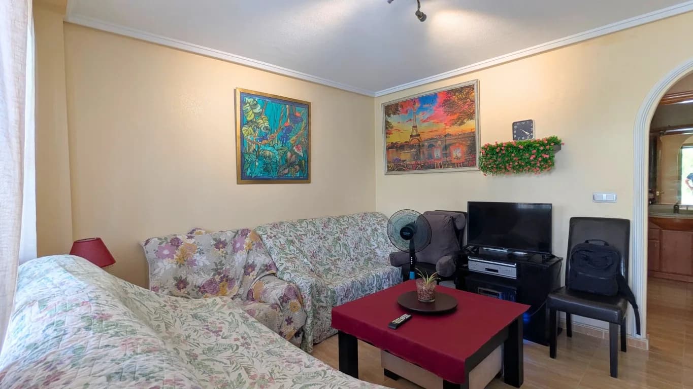 Quad House In Lo Crispin - Image 9