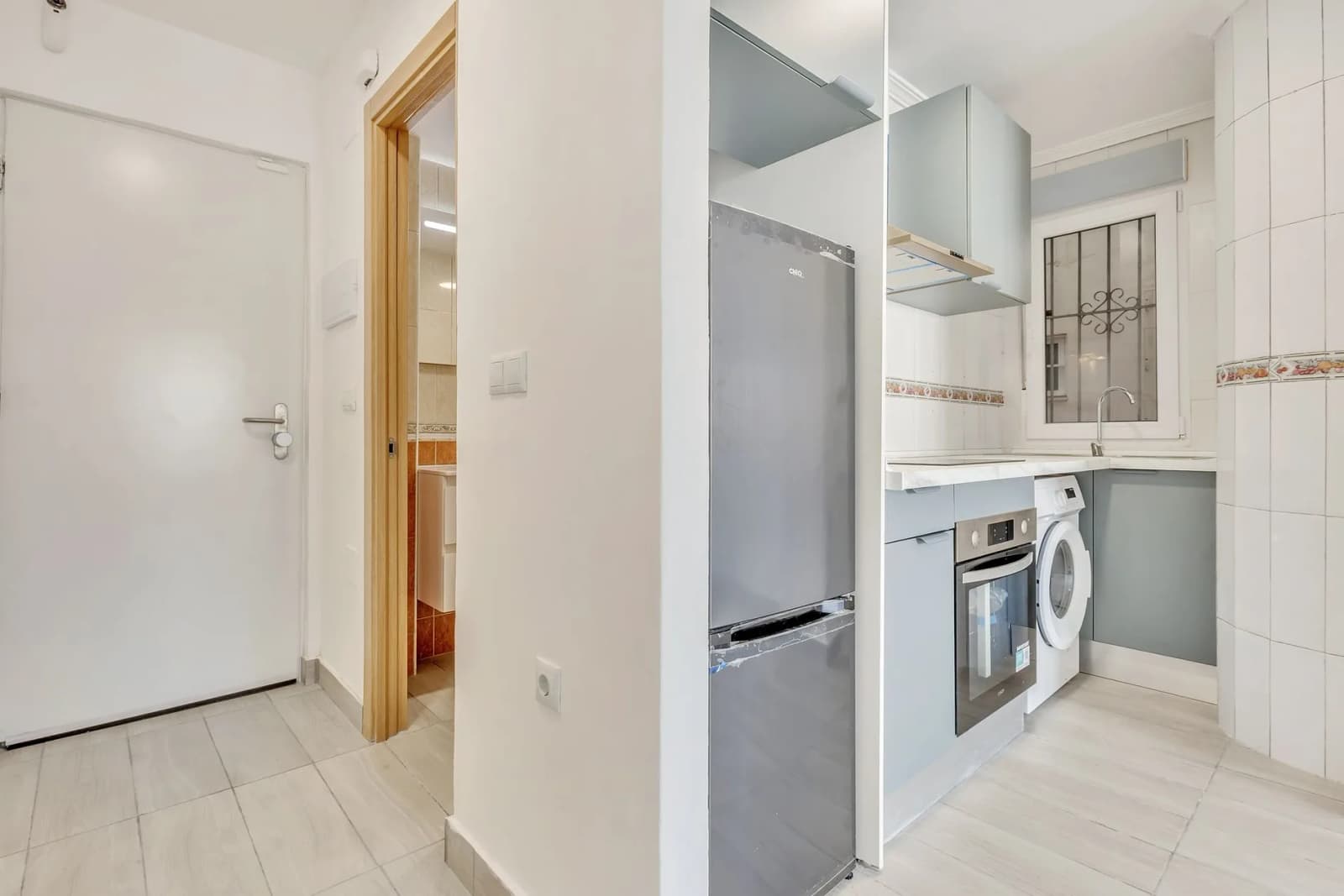 Apartment de 2 chambres à vendre à Torrevieja, Costa Blanca - Image 2