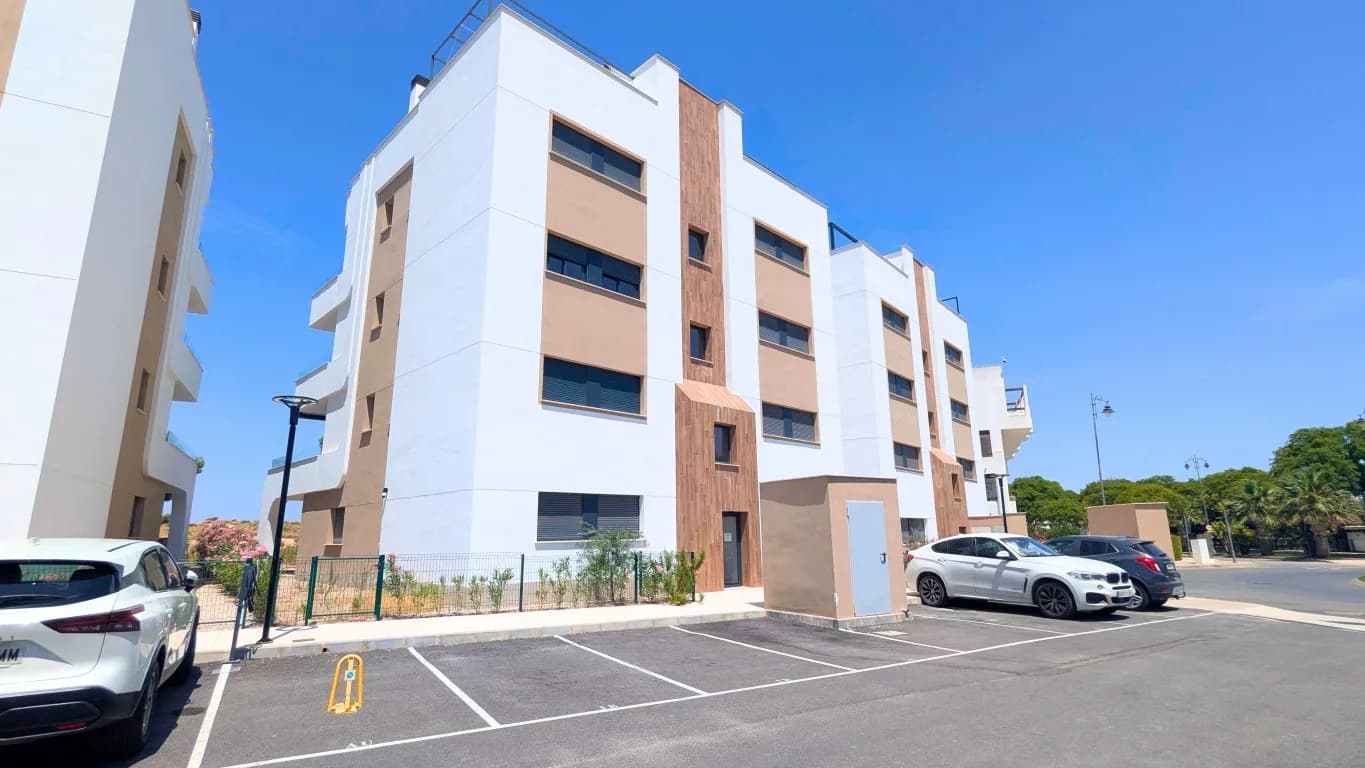 Apartment de 2 chambres à vendre à Condado de Alhama, Murcia - Image 2