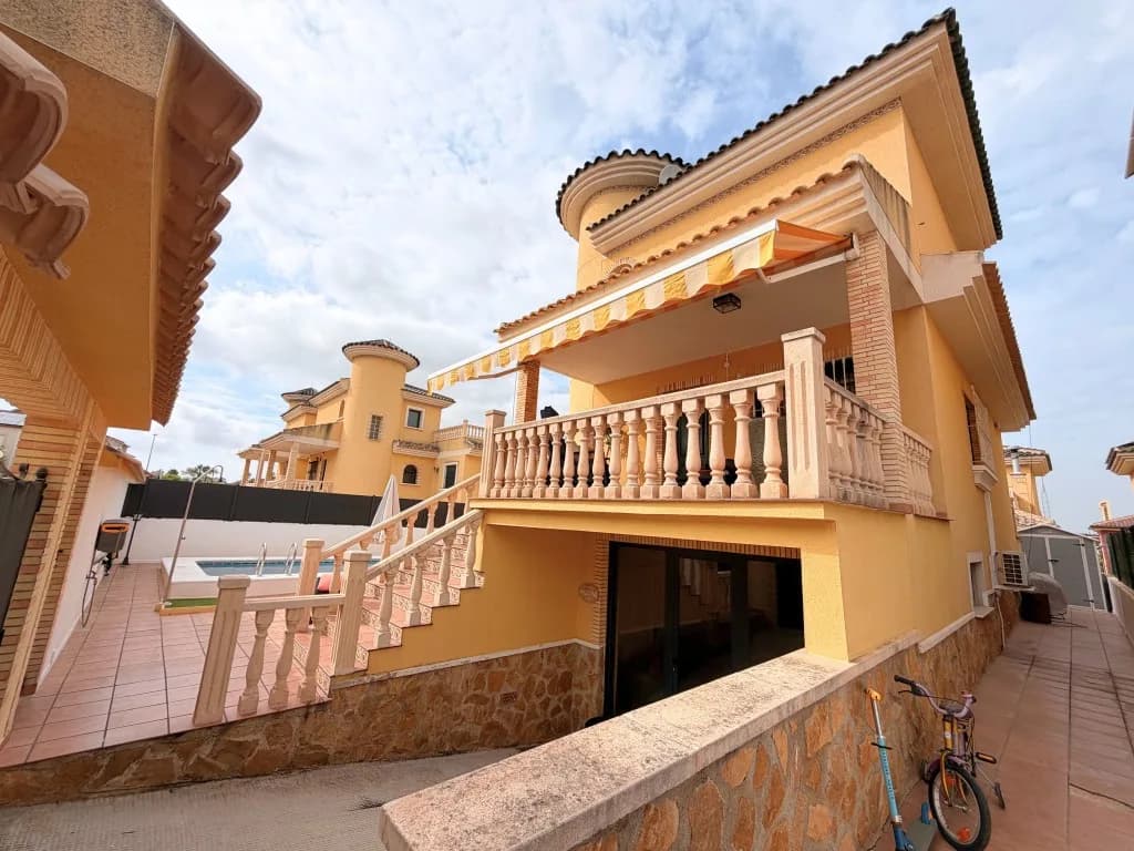 Detached Villa In Lo Crispin - Image 2