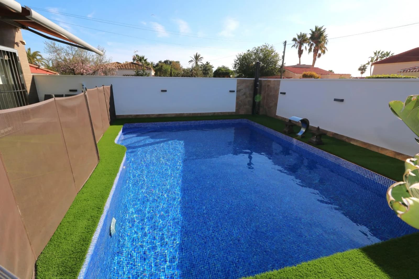 Villa met 4 slaapkamers te koop in Torrevieja, Alicante - Image 2