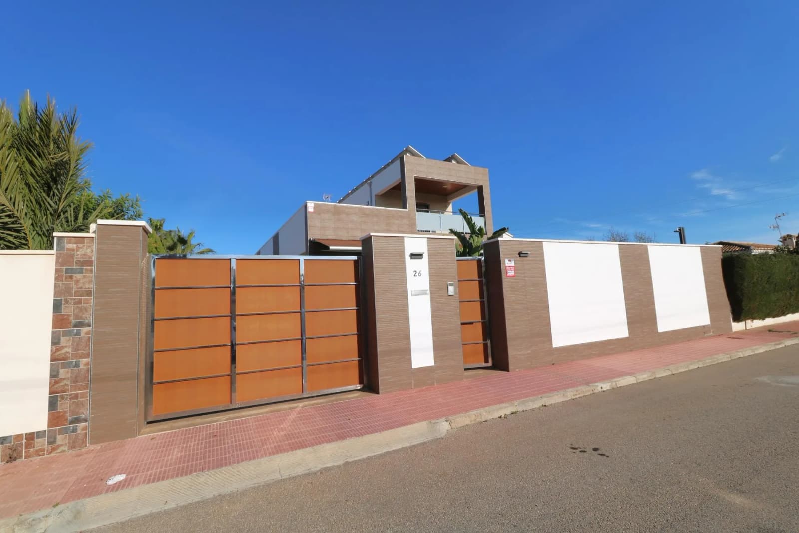Villa met 4 slaapkamers te koop in Torrevieja, Alicante - Image 4