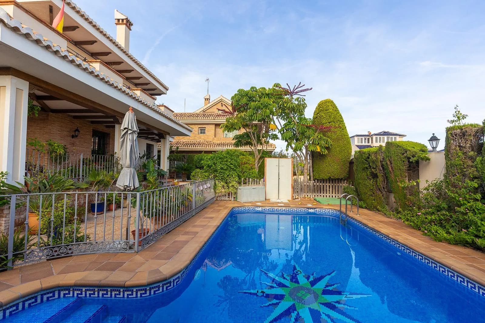 Villa de 7 dormitorios en venta en Torrevieja, Alicante - Image 5