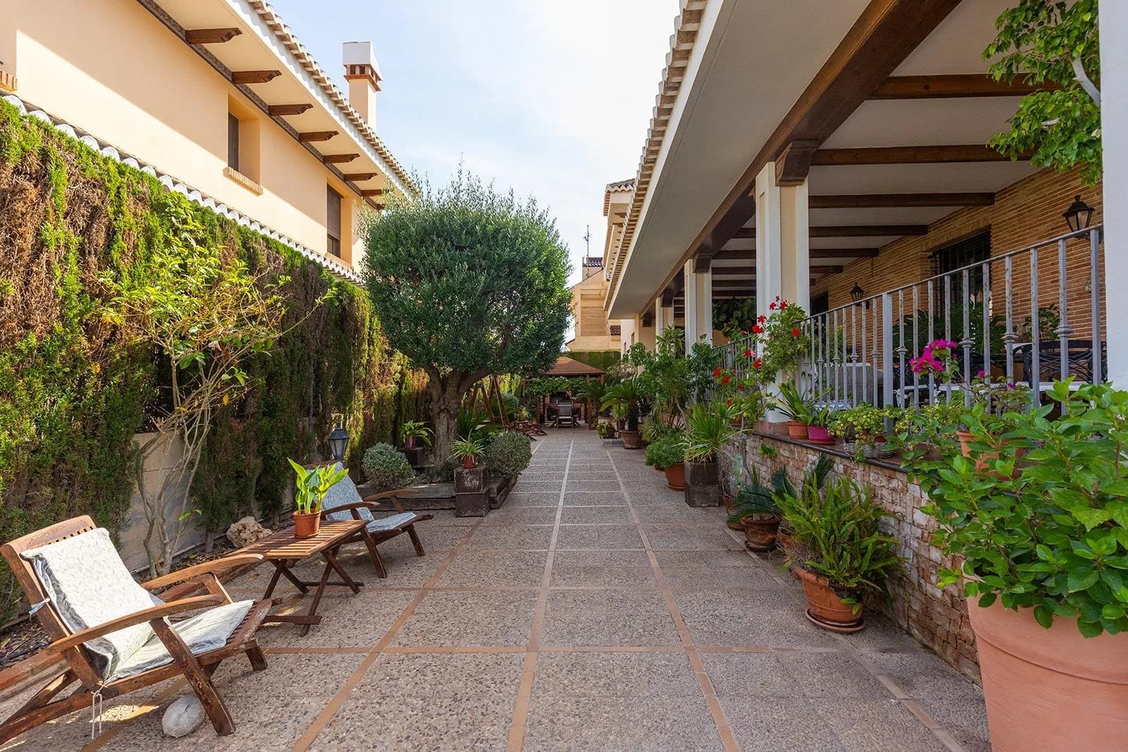 Villa de 7 dormitorios en venta en Torrevieja, Alicante - Image 7