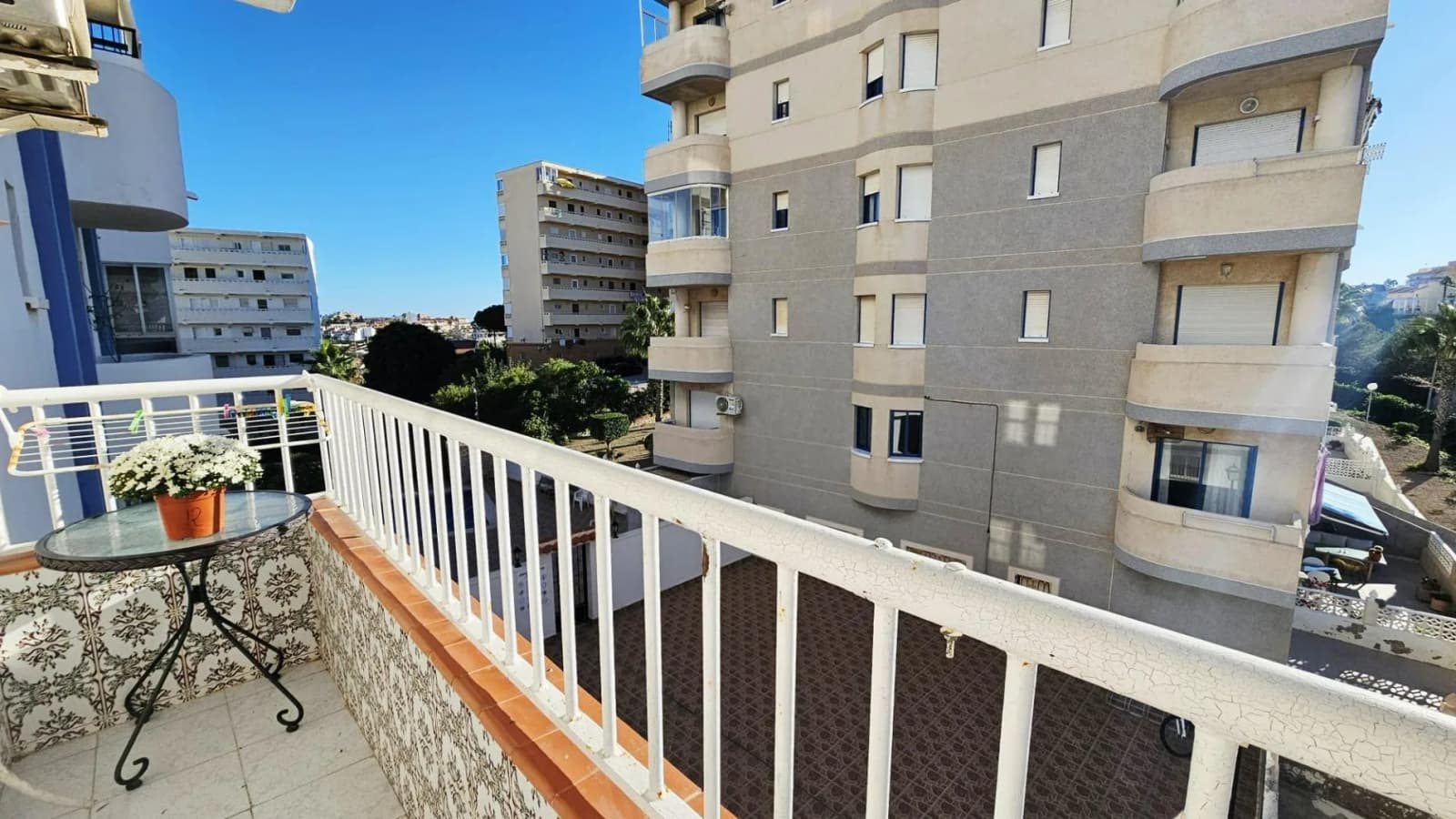 Apartment à vendre à Torrevieja, Alicante - Image 2