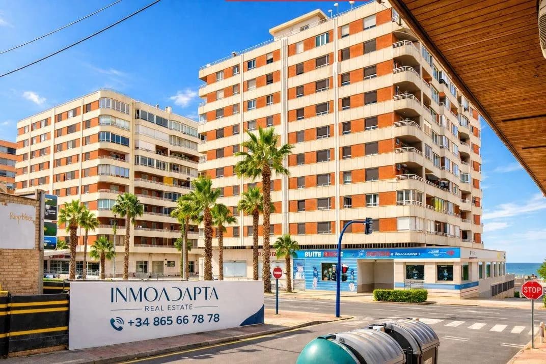 Apartment de 3 chambres à vendre à Torrevieja, Alicante - Image 2