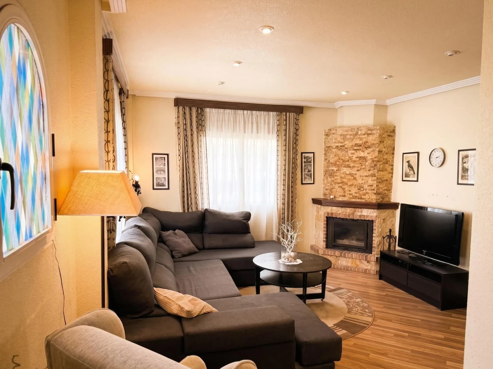 3 Bedroom House for Sale in Orihuela, Alicante - Image 8