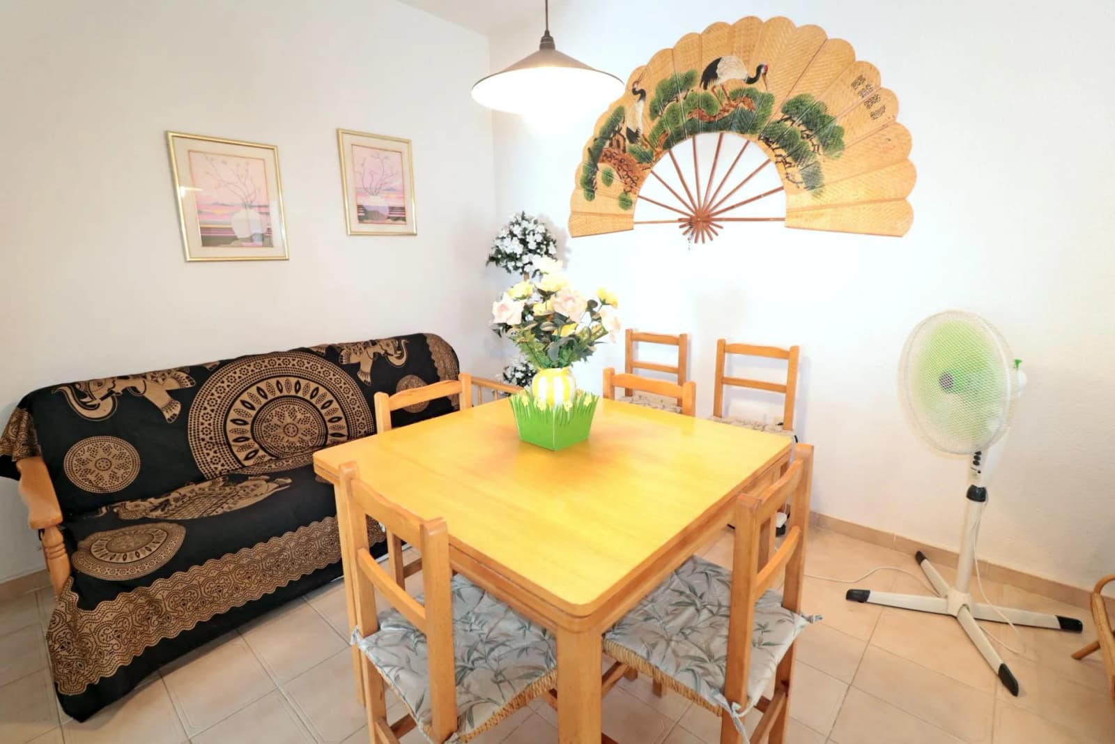 Bungalow de 3 dormitorios en venta en Torrevieja, Alicante - Image 8