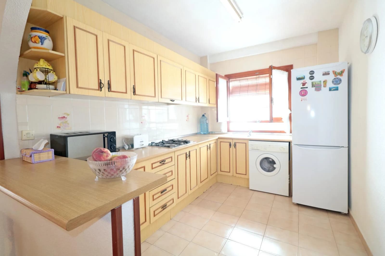 Bungalow de 3 dormitorios en venta en Torrevieja, Alicante - Image 9