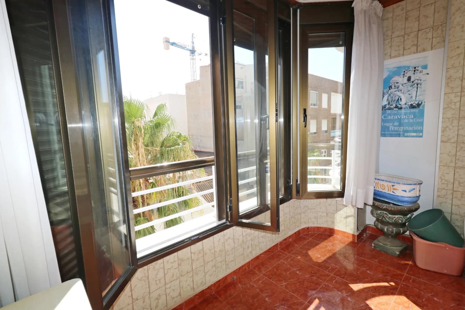 Apartment de 3 dormitorios en venta en Torrevieja, Alicante - Image 3