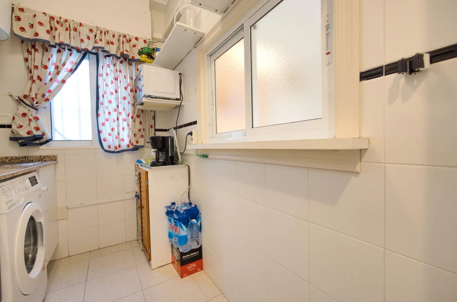 Apartment de 2 dormitorios en venta en Torrevieja, Alicante - Image 9