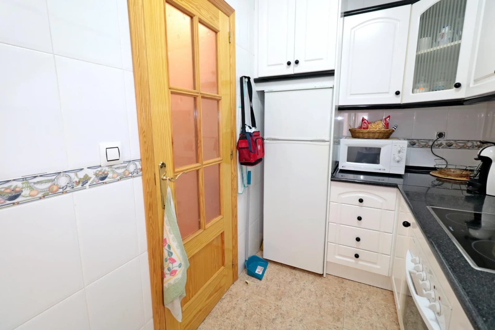 Apartment de 2 dormitorios en venta en Torrevieja, Alicante - Image 6