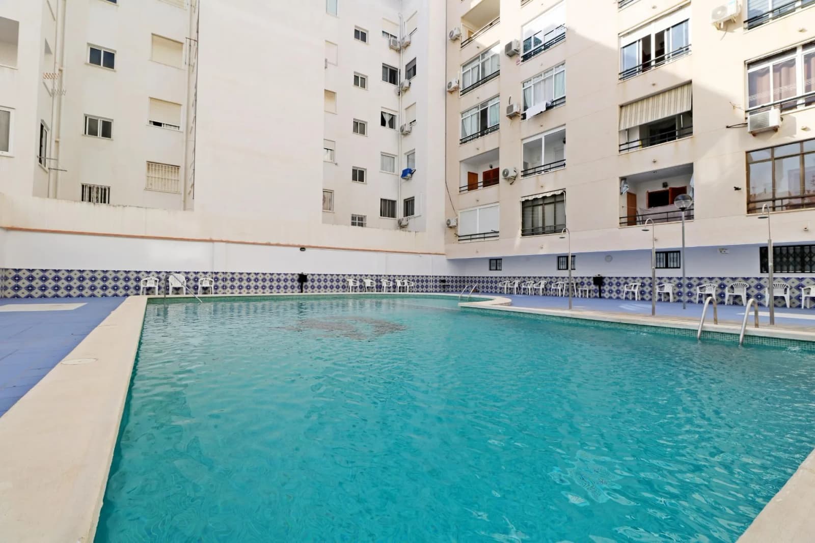 Villa med 3 sovrum till salu i Torrevieja, Alicante - Image 2