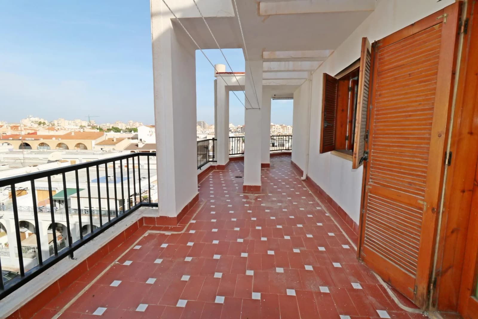 Villa med 3 sovrum till salu i Torrevieja, Alicante - Image 3