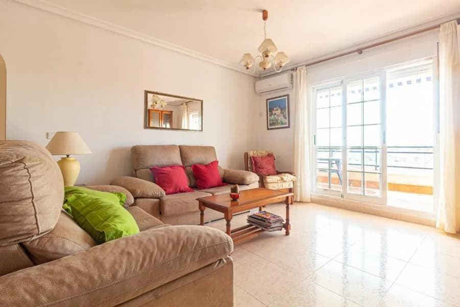 Apartment de 3 dormitorios en venta en Pilar de la Horadada, Alicante - Image 2
