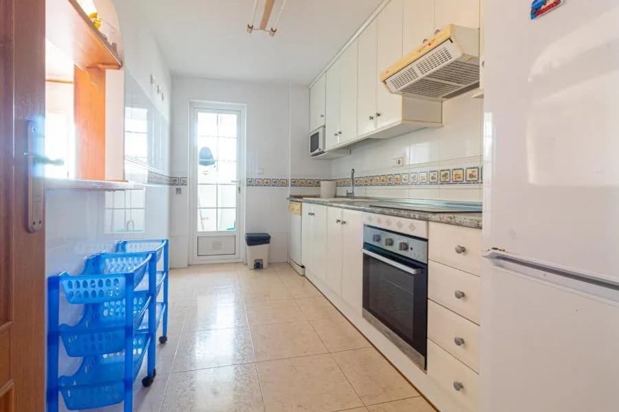 Apartment de 3 dormitorios en venta en Pilar de la Horadada, Alicante - Image 7