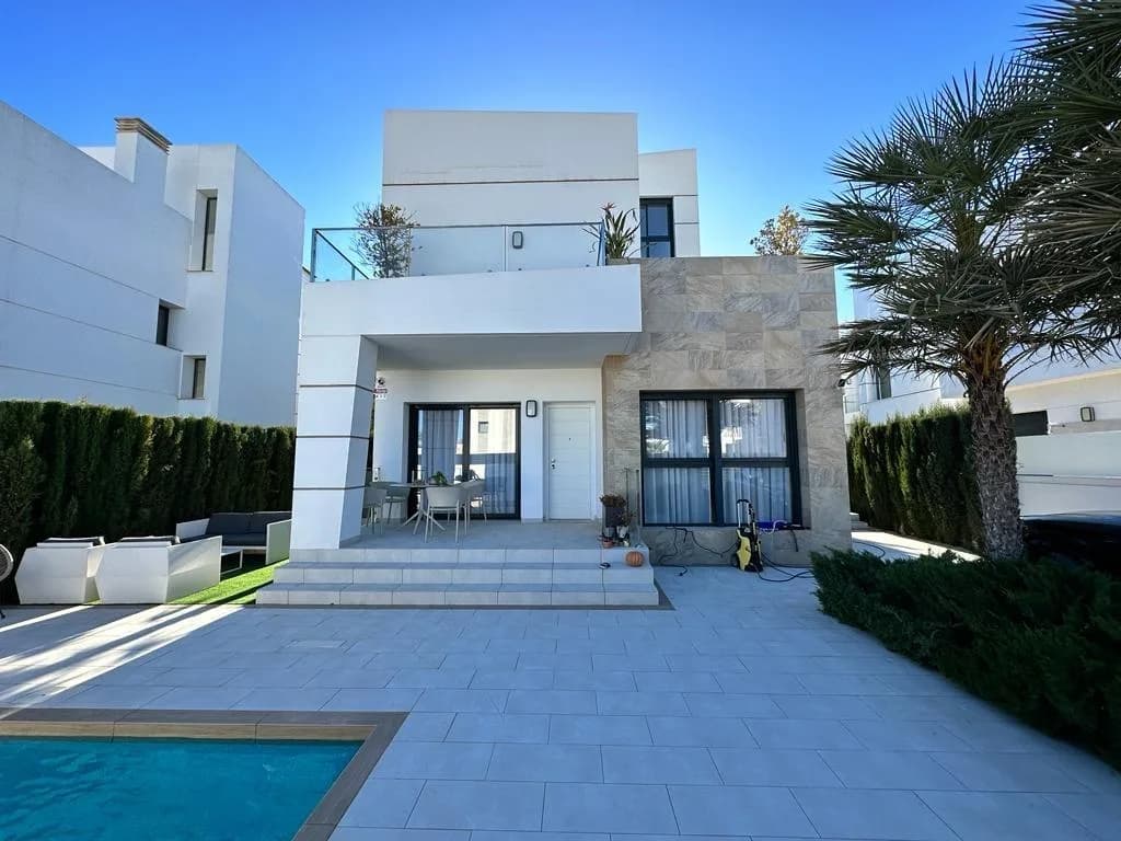 Villa de 3 dormitorios en venta en Ciudad quesada, Alicante