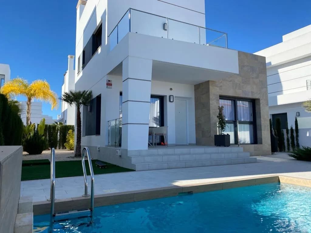 Villa de 3 dormitorios en venta en Ciudad quesada, Alicante - Image 5