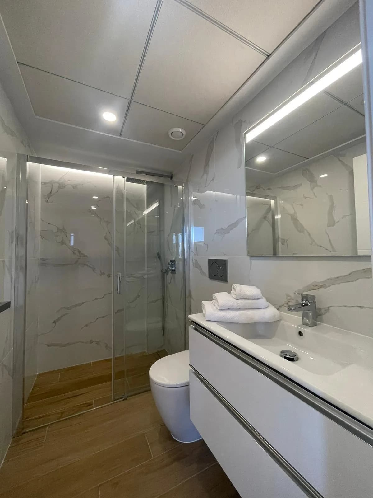 Villa de 3 dormitorios en venta en Algorfa, Alicante - Image 2
