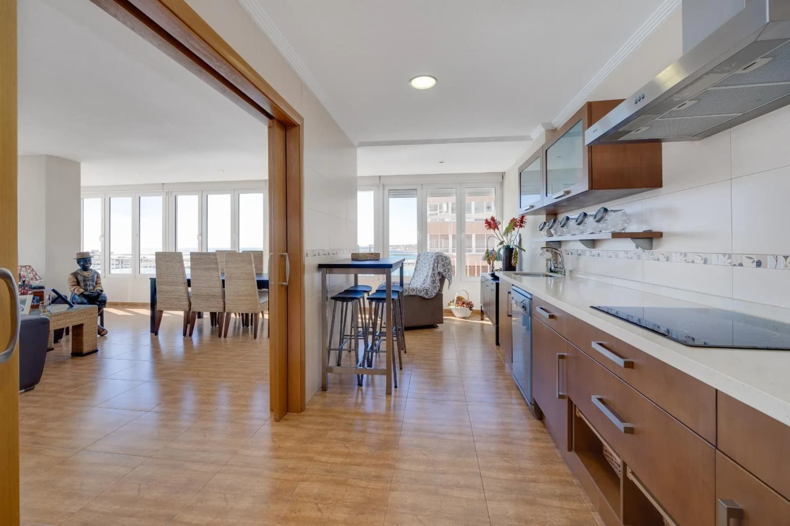 Apartment de 3 dormitorios en venta en Torrevieja, Alicante - Image 7