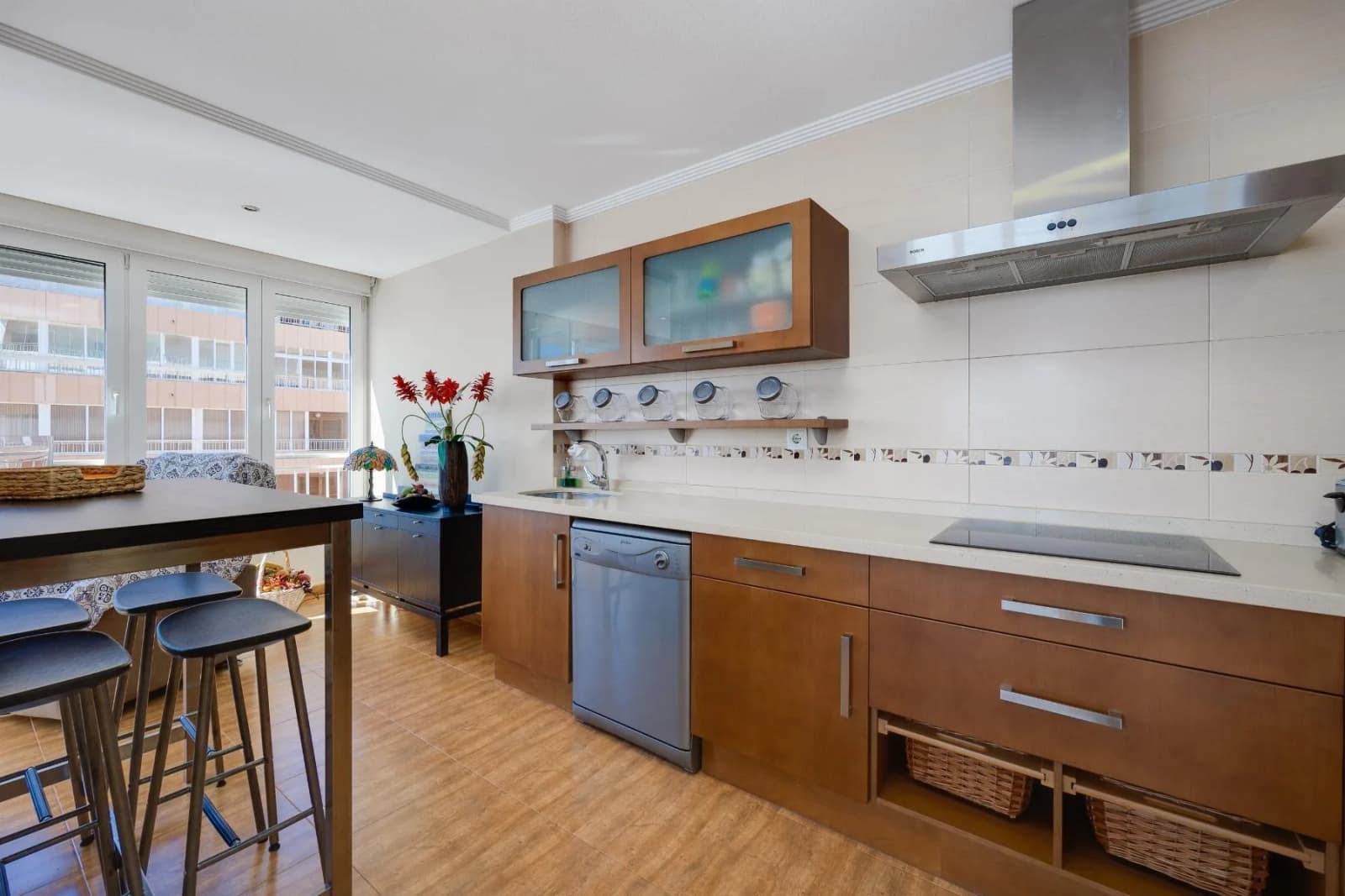 Apartment de 3 dormitorios en venta en Torrevieja, Alicante - Image 8