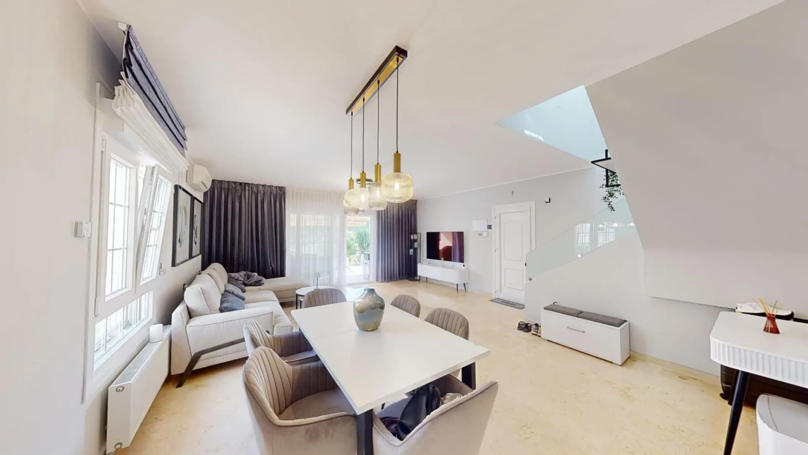 Villa de 3 dormitorios en venta en Orihuela Costa, Alicante - Image 9