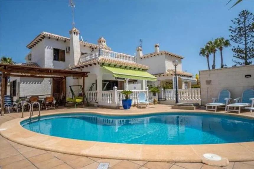 Terraced House In Orihuela Costa - Image 3