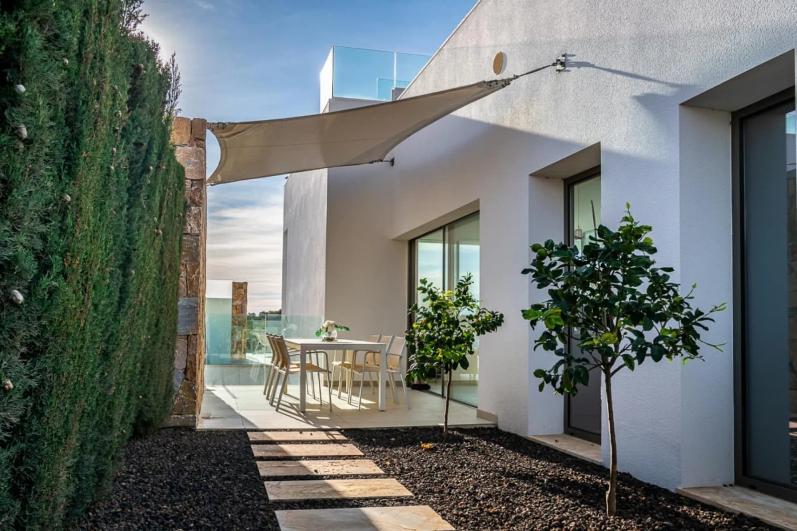 Villa de 4 dormitorios en venta en Orihuela, Alicante - Image 8