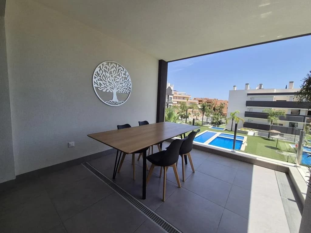 Apartment de 2 dormitorios en venta en Orihuela Costa, Alicante - Image 6