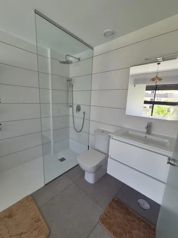Apartment de 2 dormitorios en venta en Orihuela Costa, Alicante - Image 9