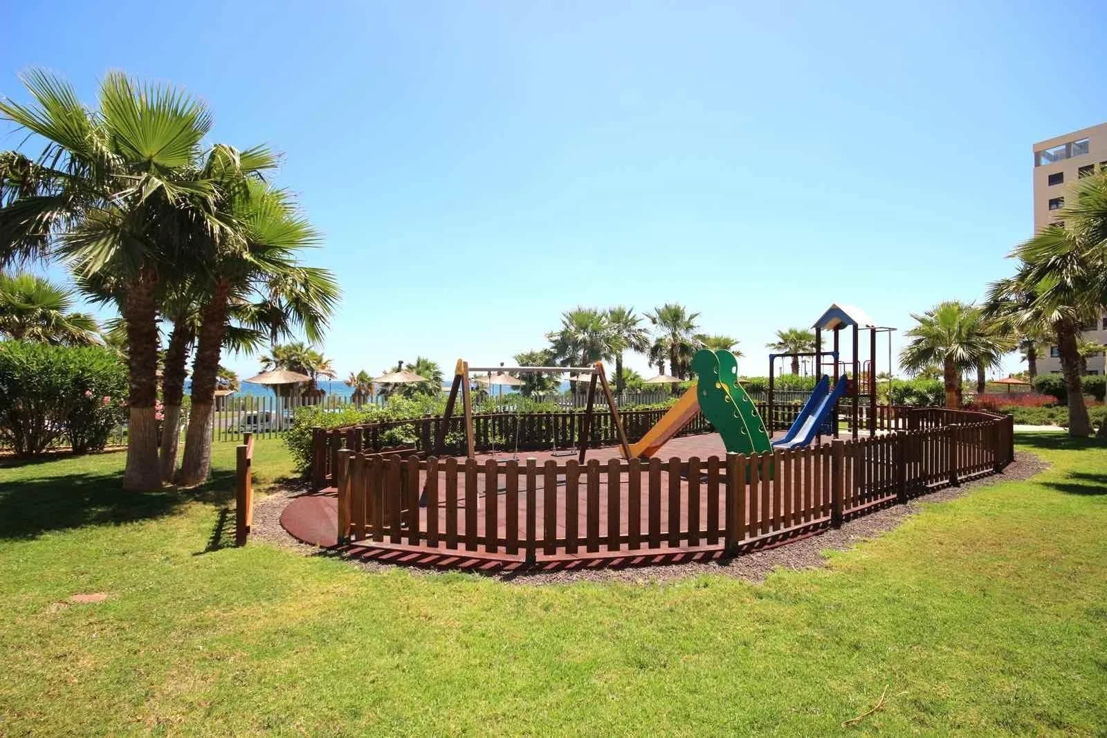 Apartment de 3 dormitorios en venta en Torrevieja, Alicante - Image 5